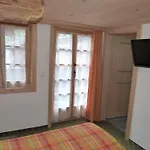Hotel De De 3*